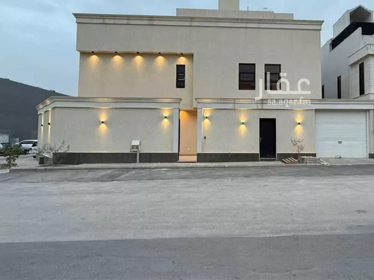 Villa for Sale in Riyadh Al Qirawan