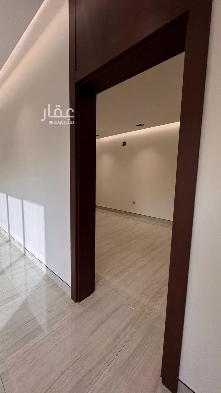 Floor for Sale in Riyadh Al Qadisiyah صورة 3