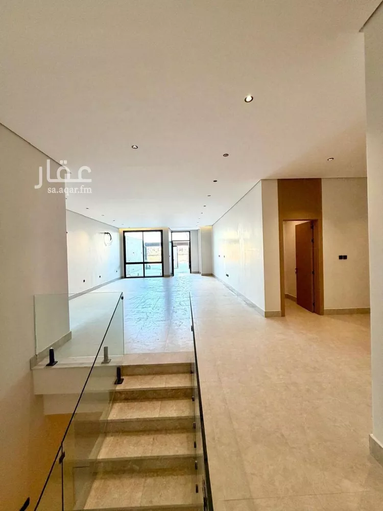 Floor for Sale in Riyadh Al Munsiyah 11