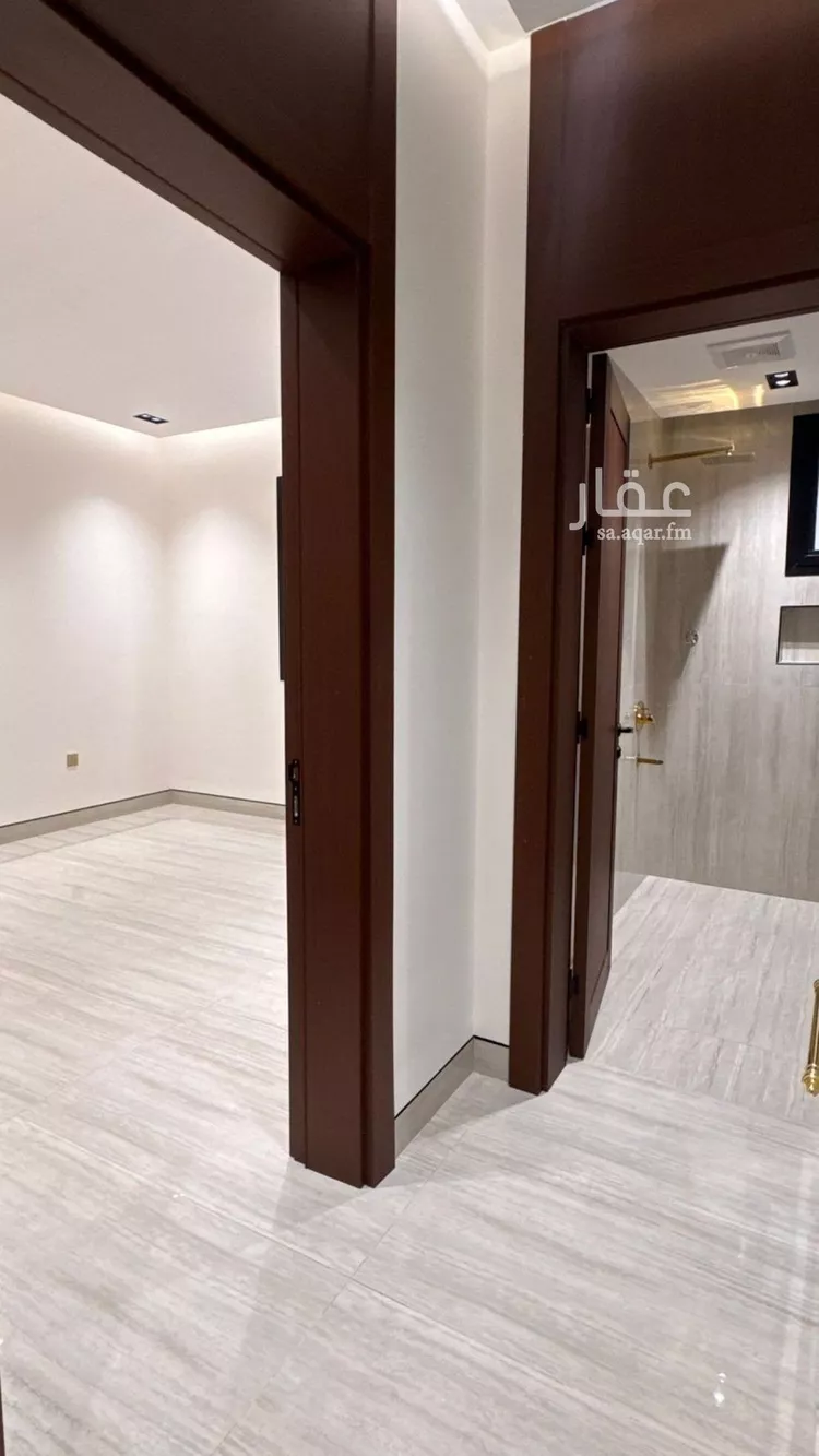 دور للبيع في شارع علي قدس, حي القادسية, مدينة الرياض, منطقة الرياض 10