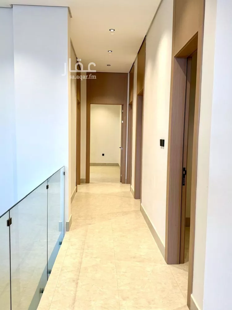 Floor for Sale in Riyadh Al Munsiyah 21
