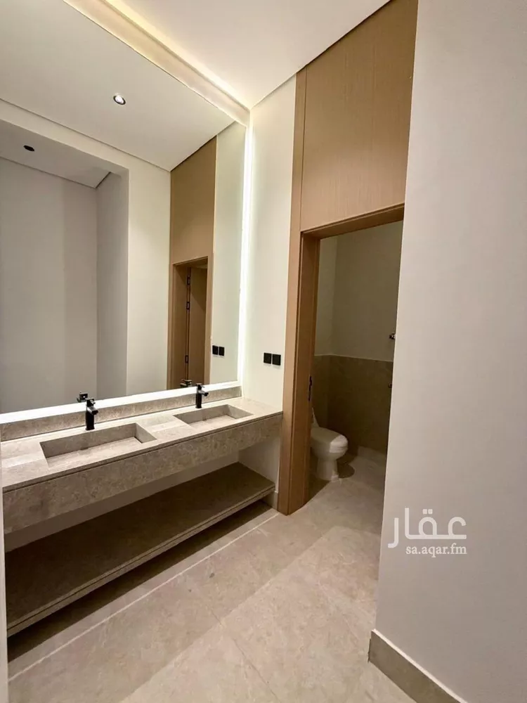 Floor for Sale in Riyadh Al Munsiyah 17