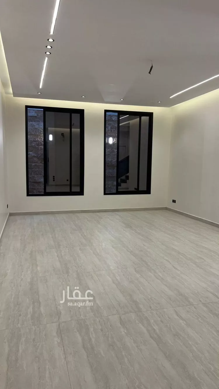 فيلا للبيع في شارع علي بن أبي طاهر, حي الرمال, مدينة الرياض, منطقة الرياض صورة 3