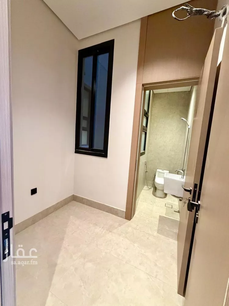 Floor for Sale in Riyadh Al Munsiyah 22