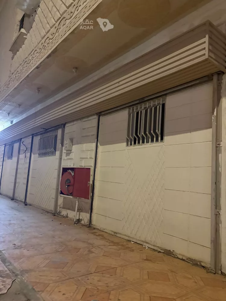 Shop for Rent in Medina As Sikkah Al Hadid