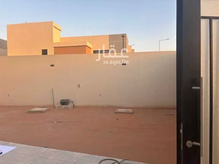 فيلا للبيع في شارع ابوالحسن الحجازي, حي الجنادرية, مدينة الرياض, منطقة الرياض صورة 3