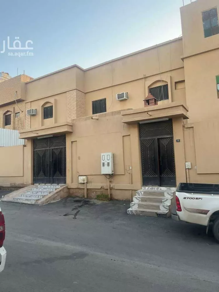 فيلا للبيع في شارع الصفي, حي العريجاء الغربي, مدينة الرياض, منطقة الرياض