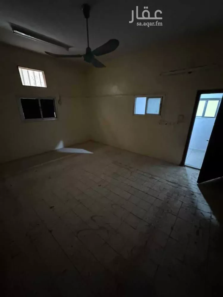 فيلا للإيجار في شارع الفراء, حي شبرا, مدينة الرياض, منطقة الرياض صورة 4