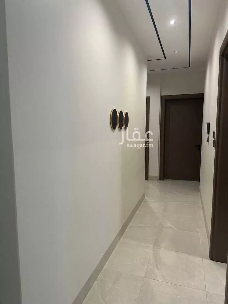 شقة للإيجار في شعار ، محايل