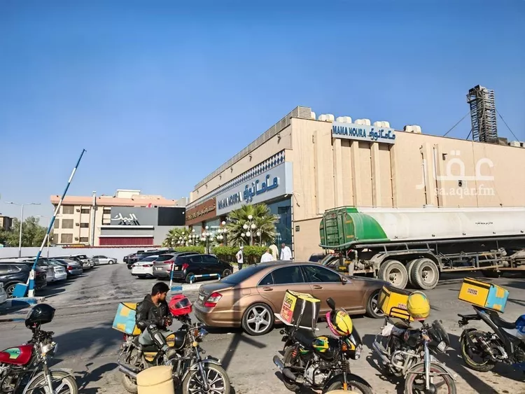 عمارة للبيع في شارع الامير عبدالعزيز بن مساعد بن جلوي, حي السليمانية, مدينة الرياض, منطقة الرياض صورة 2