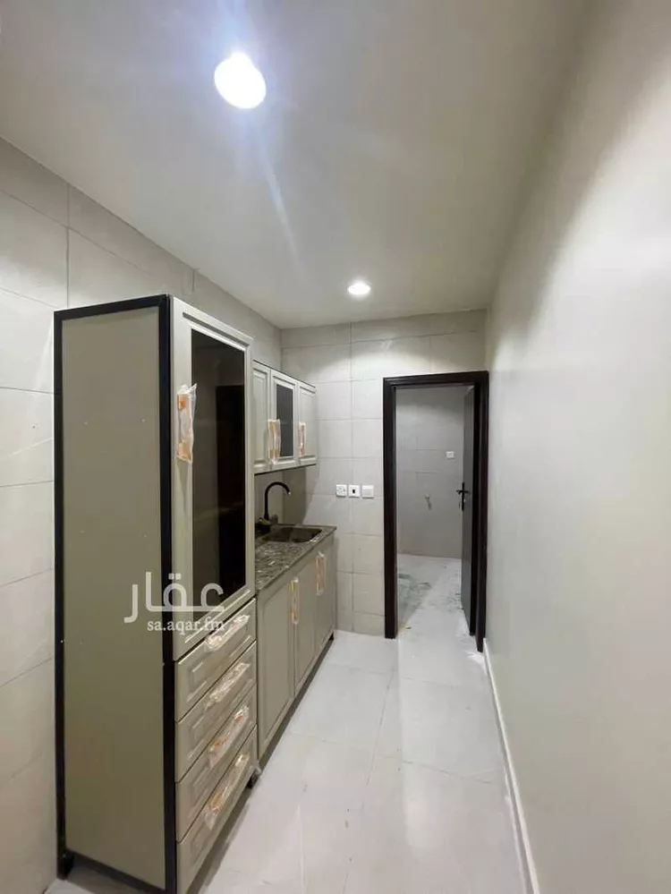 شقة للإيجار في شارع أحمد بن إدريس, حي الملك فيصل, مدينة الرياض, منطقة الرياض صورة 2