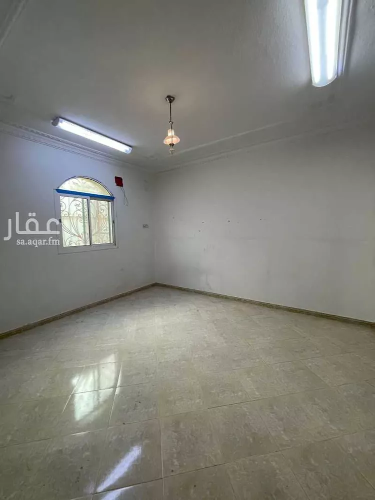 دور للإيجار في شارع عبدالعزيز العباسي, حي الملك فيصل, مدينة الرياض, منطقة الرياض صورة 2