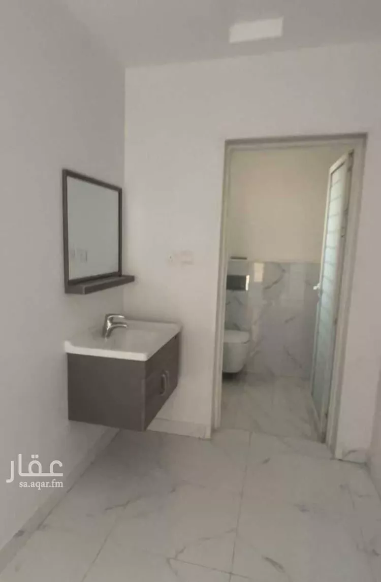 فيلا للبيع في شارع عبدالرحمن ابراهيم الربيعي, حي المصيف, مدينة عنيزه, منطقة القصيم صورة 3