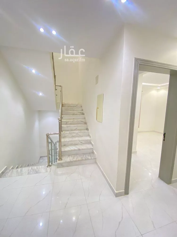 فيلا للإيجار في شارع أصفان, حي العريجاء الأوسط, مدينة الرياض, منطقة الرياض صورة 5