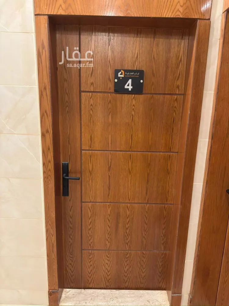 شقة للإيجار في شارع عنيزة, حي الثقبة, مدينة الخبر, المنطقة الشرقية 6
