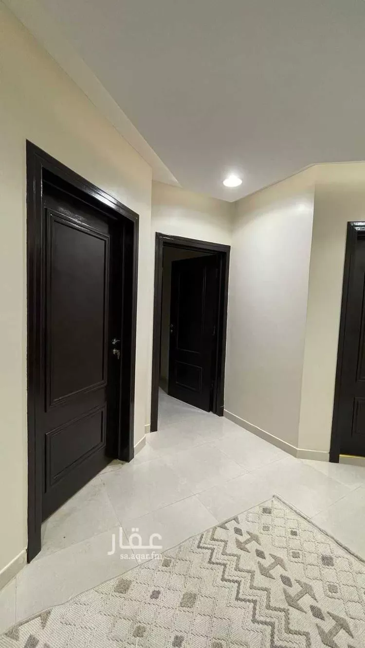 شقة للإيجار في شارع عقبه بن عثمان بن خلده, حي العوالي, مدينة الرياض, منطقة الرياض 14