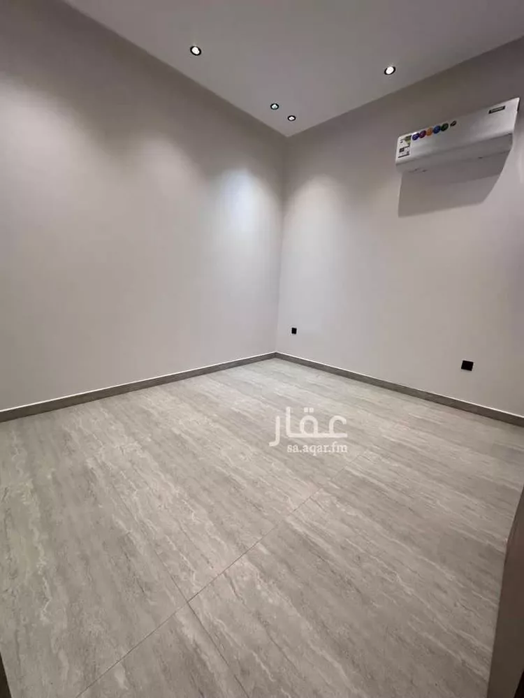 دور للبيع في شارع النغيق, حي طيبة, مدينة الرياض, منطقة الرياض 3