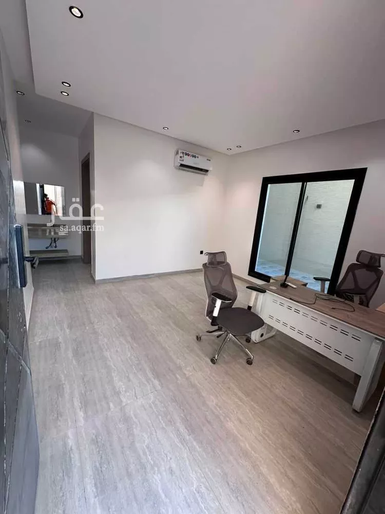 دور للبيع في شارع النغيق, حي طيبة, مدينة الرياض, منطقة الرياض 10
