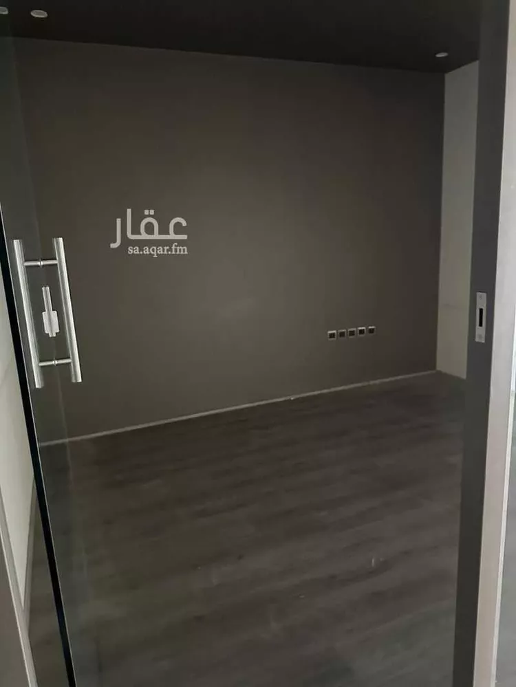 مكتب تجاري للإيجار في شارع الثمامه, حي الياسمين, مدينة الرياض, منطقة الرياض صورة 3