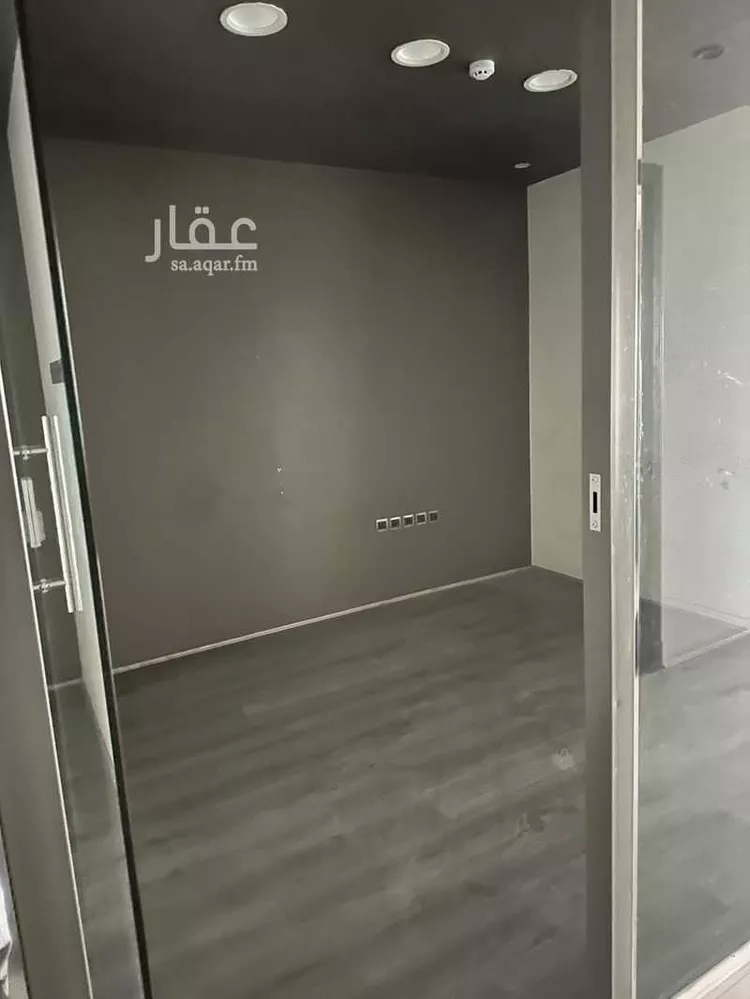 مكتب تجاري للإيجار في شارع الثمامه, حي الياسمين, مدينة الرياض, منطقة الرياض صورة 5