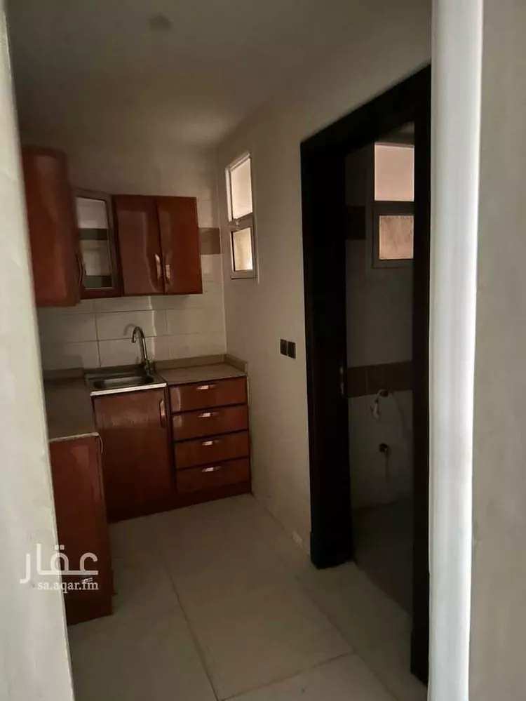 مكتب تجاري للإيجار في شارع طريق الثمامة, حي الياسمين, مدينة الرياض, منطقة الرياض 7