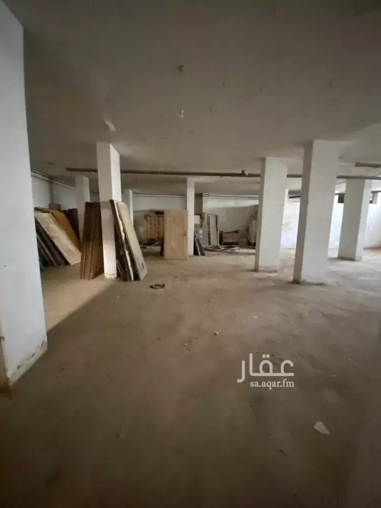 عمارة للإيجار في شارع عباد بن سهل, حي النموذجية, مدينة الرياض, منطقة الرياض