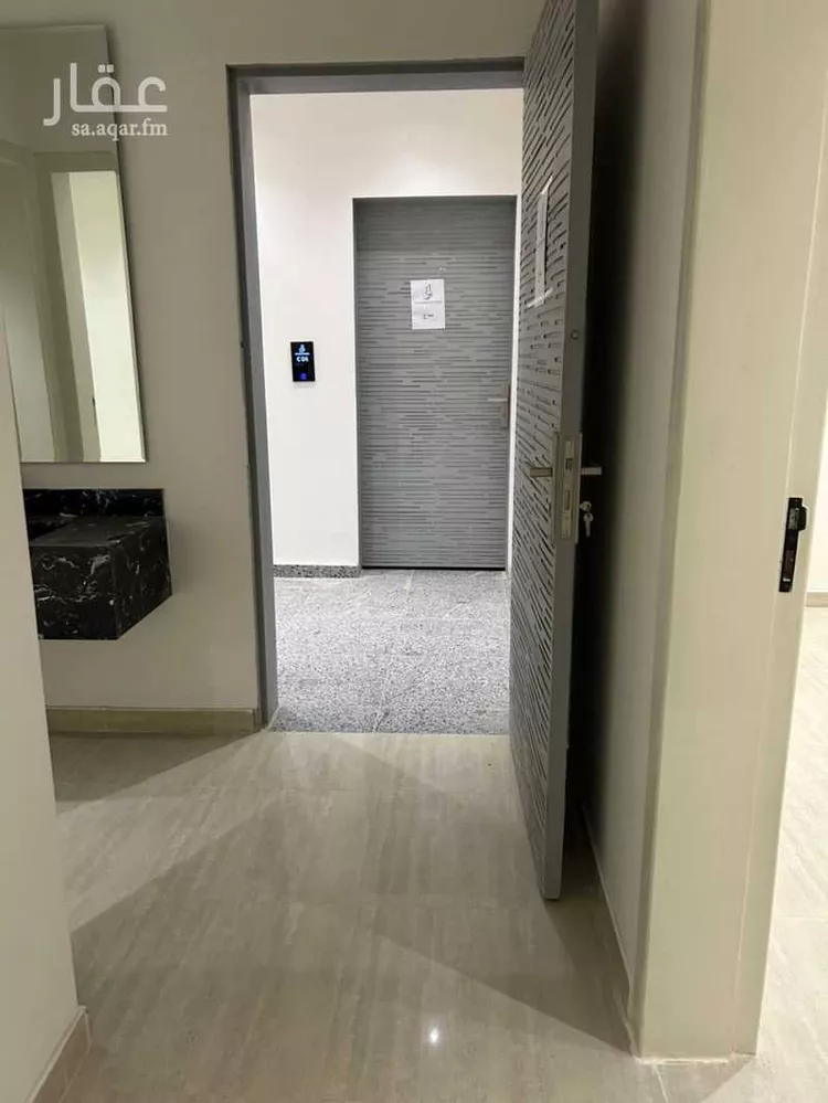 شقة للإيجار في شارع سويد بن النعمان ، حي العزيزية ، الرياض ، منطقة الرياض صورة 2