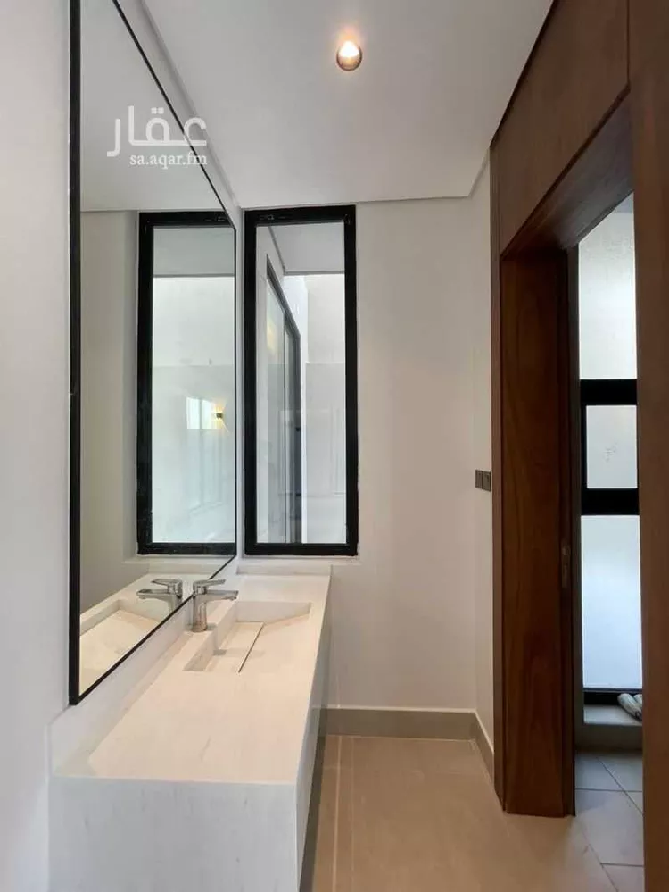 فيلا للبيع في شارع مسلم بن عبيدالله, حي العارض, مدينة الرياض, منطقة الرياض