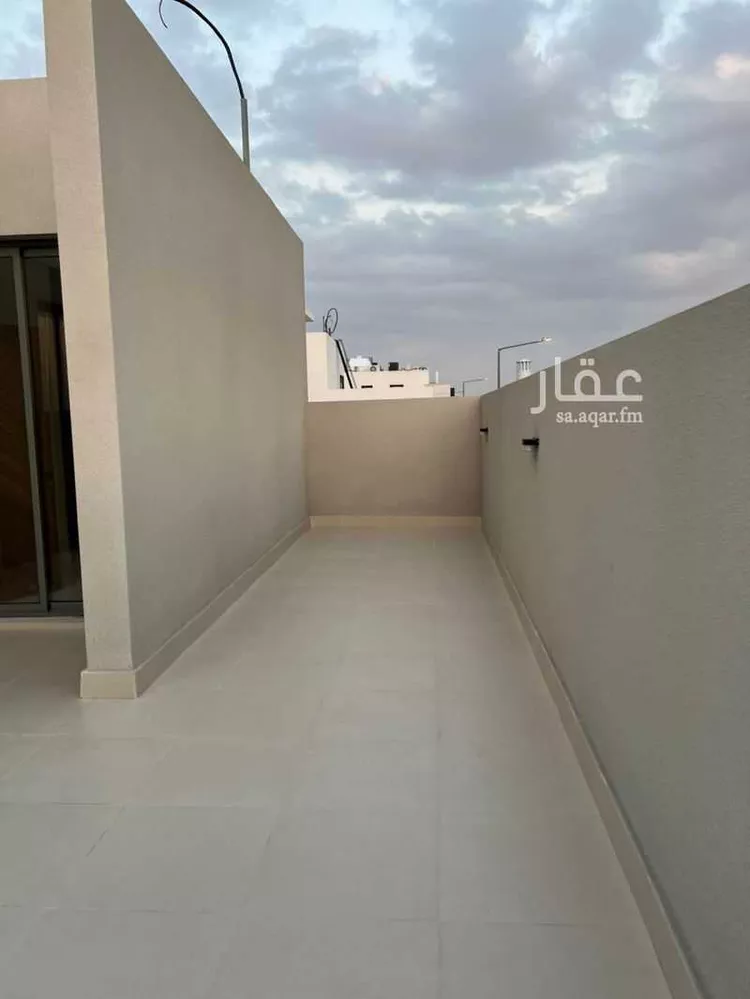 فيلا للبيع في شارع مسلم بن عبيدالله, حي العارض, مدينة الرياض, منطقة الرياض صورة 5