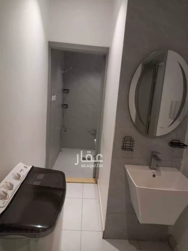 شقة للإيجار في شارع مكة المكرمة, حي الوزارات, مدينة الرياض, منطقة الرياض 7