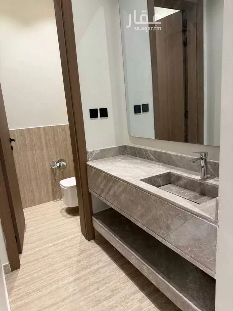 فيلا للبيع في شارع, حي الرمال, مدينة الرياض, منطقة الرياض صورة 5