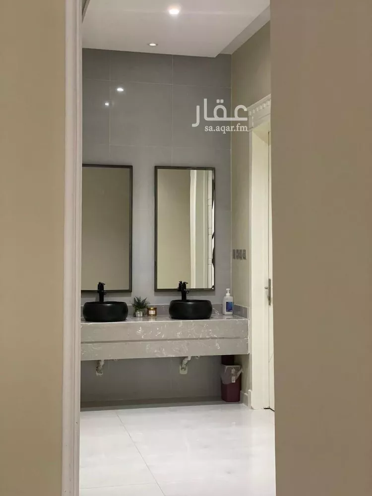 فيلا للبيع في شارع إبراهيم بن حسين, حي الرمال, مدينة الرياض, منطقة الرياض صورة 3