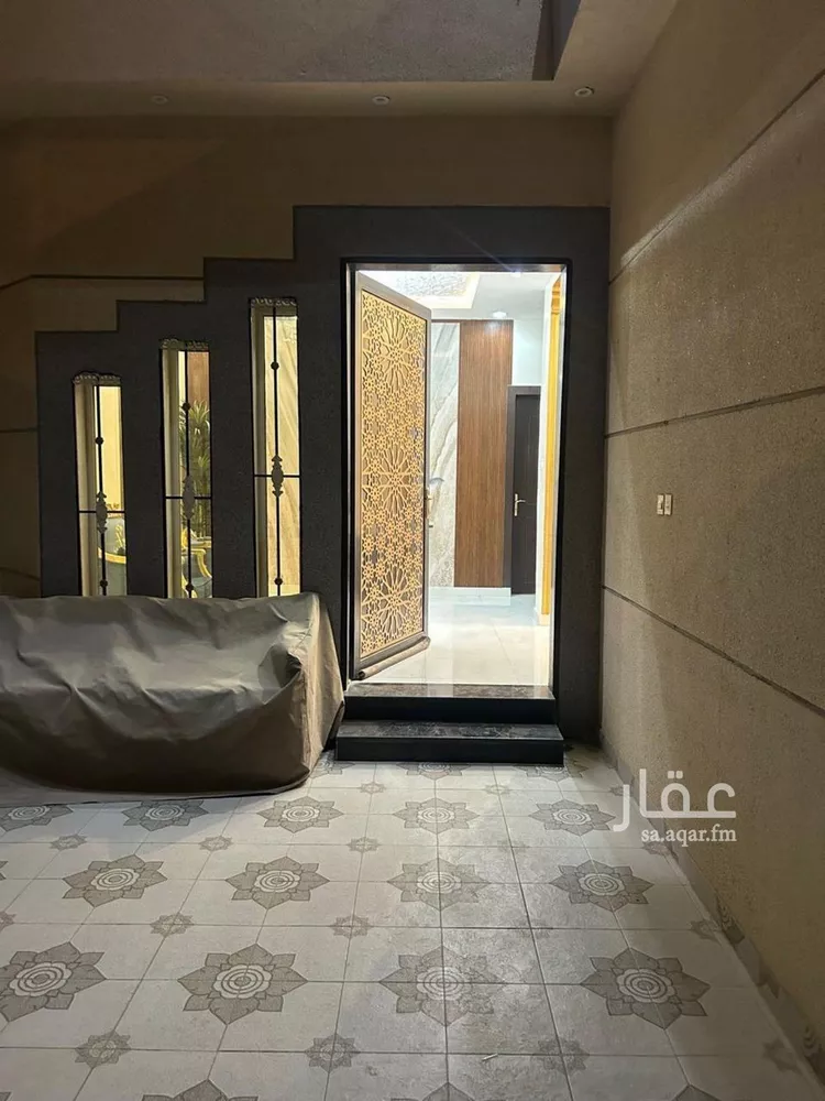 فيلا للبيع في شارع أحمد بن داود الجذامي, حي الرمال, مدينة الرياض, منطقة الرياض صورة 4