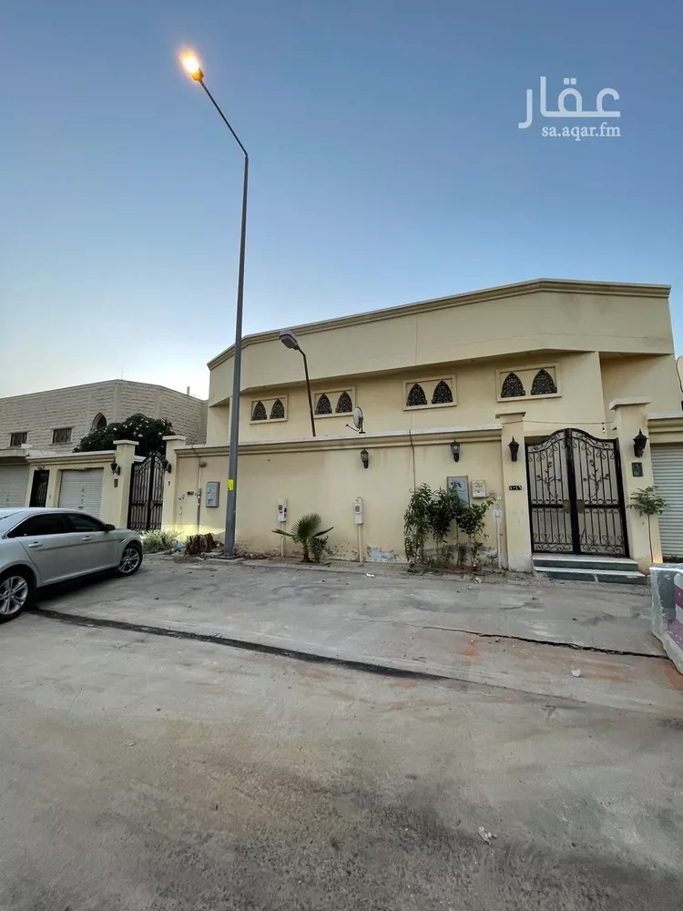 فيلا للبيع في شارع ابن فضلان, حي النفل, مدينة الرياض, منطقة الرياض صورة 2