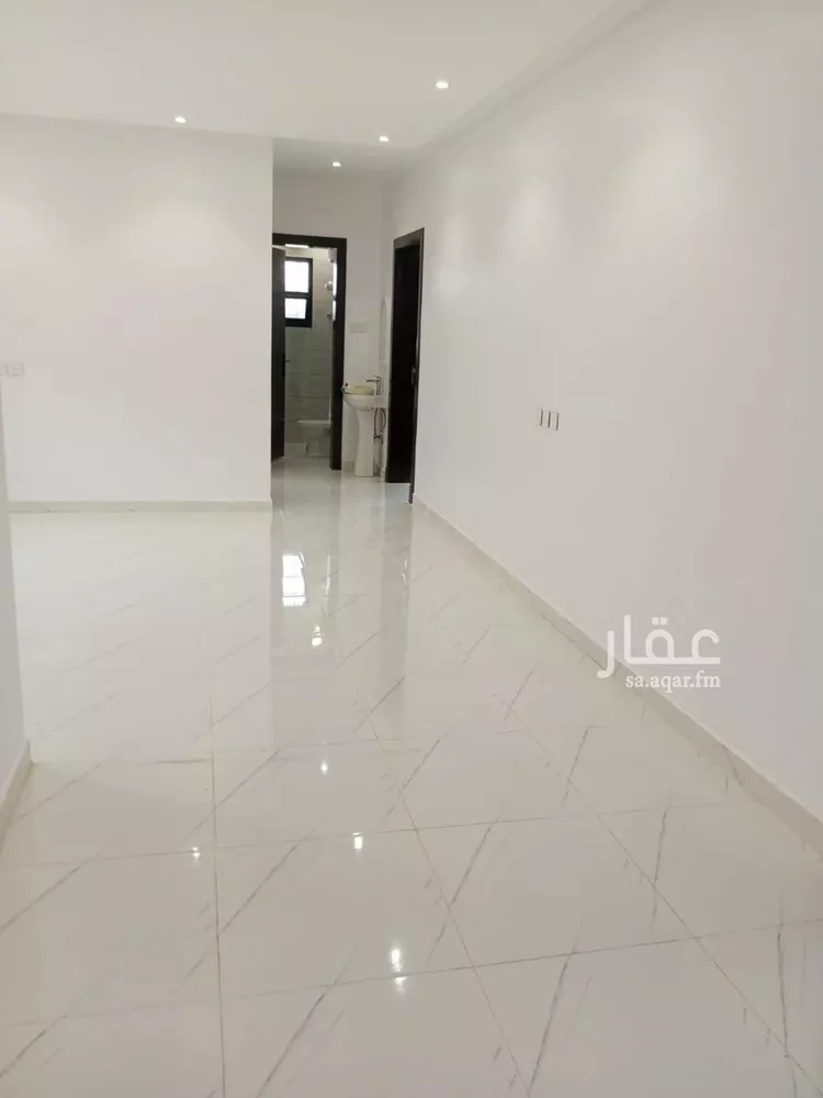 شقة للإيجار في شارع إبراهيم الهاشمي, حي عكاظ, مدينة الرياض, منطقة الرياض صورة 4