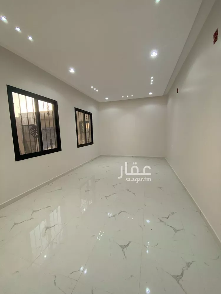 دور للبيع في شارع المباركات, حي البرية, مدينة الرياض, منطقة الرياض