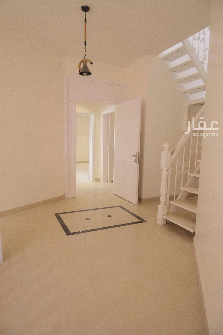 فيلا للإيجار في شارع الأرطاوية, حي المصيف, مدينة الرياض, منطقة الرياض صورة 5