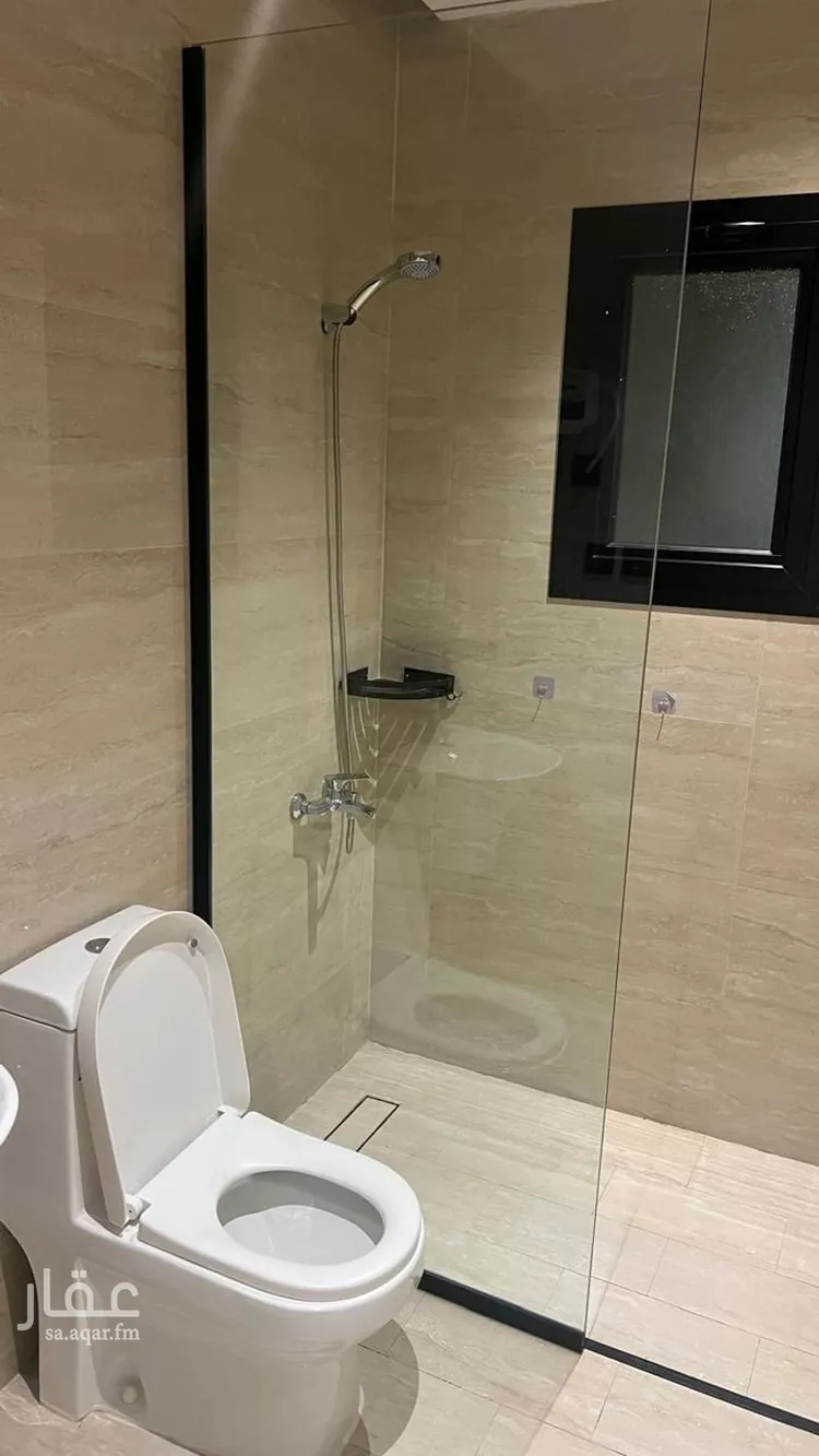 Floor for Rent in Riyadh Al Malqa 15