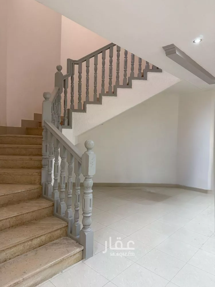 فيلا للإيجار في شارع الأرطاوية, حي المصيف, مدينة الرياض, منطقة الرياض صورة 4