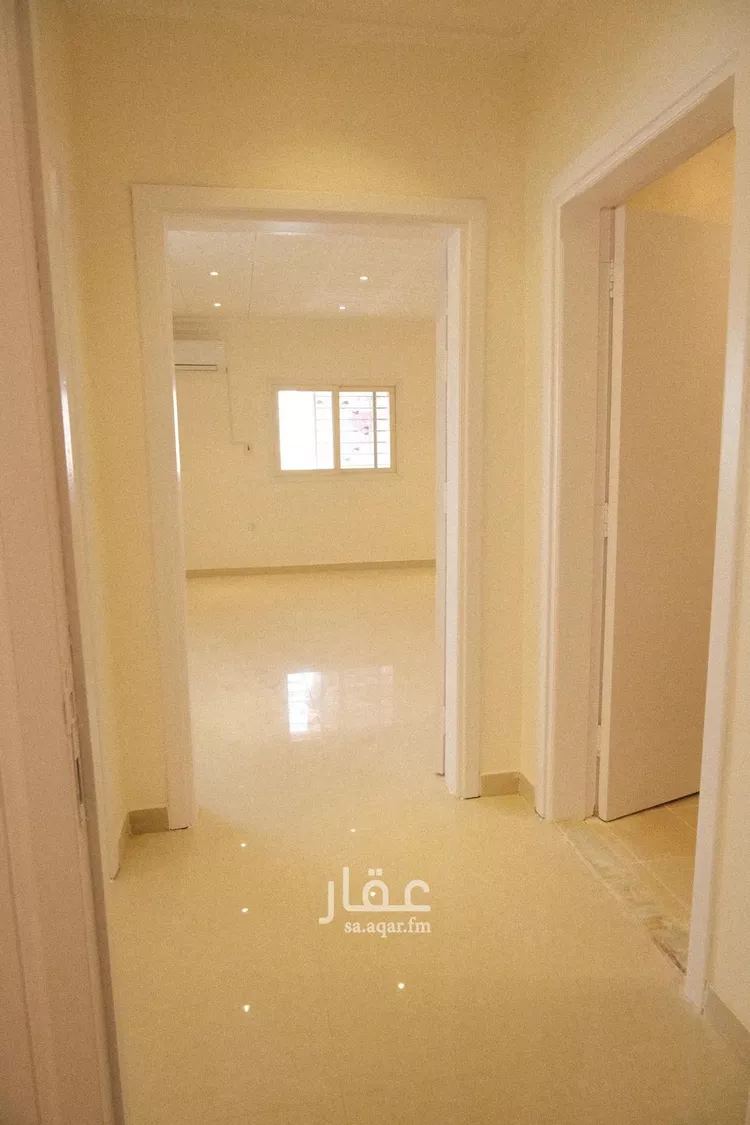 فيلا للإيجار في شارع الأرطاوية, حي المصيف, مدينة الرياض, منطقة الرياض صورة 4