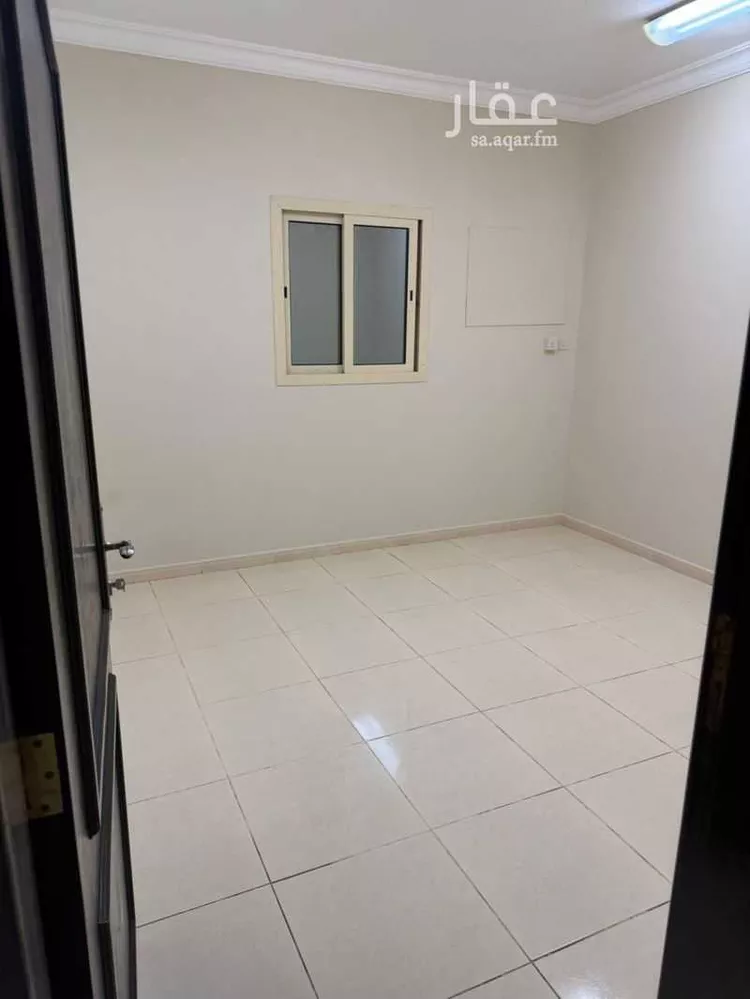 عمارة للإيجار في شارع الثاني والعشرون, حي العقربية, مدينة الخبر, المنطقة الشرقية