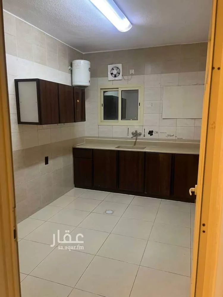 عمارة للإيجار في شارع الثاني والعشرون, حي العقربية, مدينة الخبر, المنطقة الشرقية صورة 5