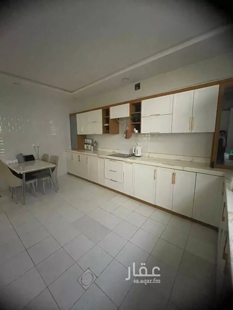 Floor for Rent in Riyadh Al Khalidiyah صورة 3