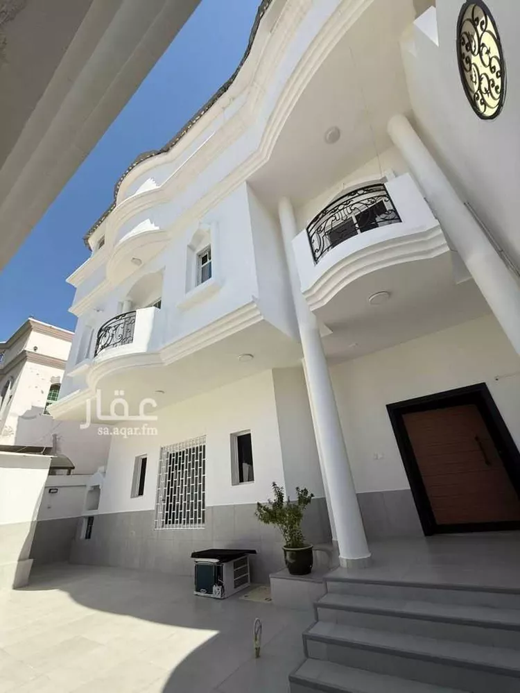 فيلا للبيع في شارع ابي علي القباني, حي النعيم, مدينة جدة, منطقة مكة المكرمة