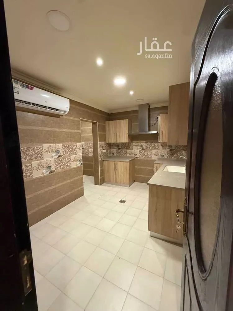 شقة للإيجار في شارع الخفجي, مدينة الظهران, المنطقة الشرقية صورة 5