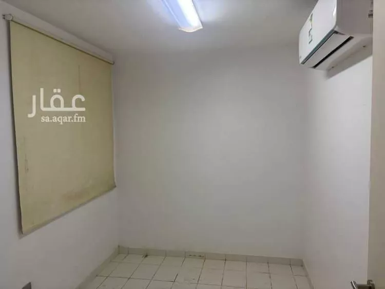 فيلا للإيجار في شارع النفوذ, حي الخالدية الشمالية, مدينة الدمام, المنطقة الشرقية صورة 4