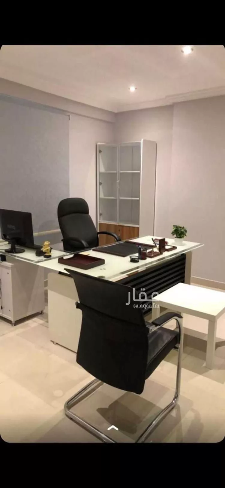 مكتب تجاري للإيجار في شارع الامير ماجد الفرعي, حي العزيزية, مدينة جدة, منطقة مكة المكرمة صورة 2