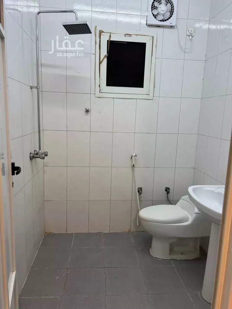 شقة للإيجار في شارع شهيد الدين ثم الوطن محمد يحي عبدالله سحاري, حي المطار, مدينة جازان, منطقة جازان صورة 4