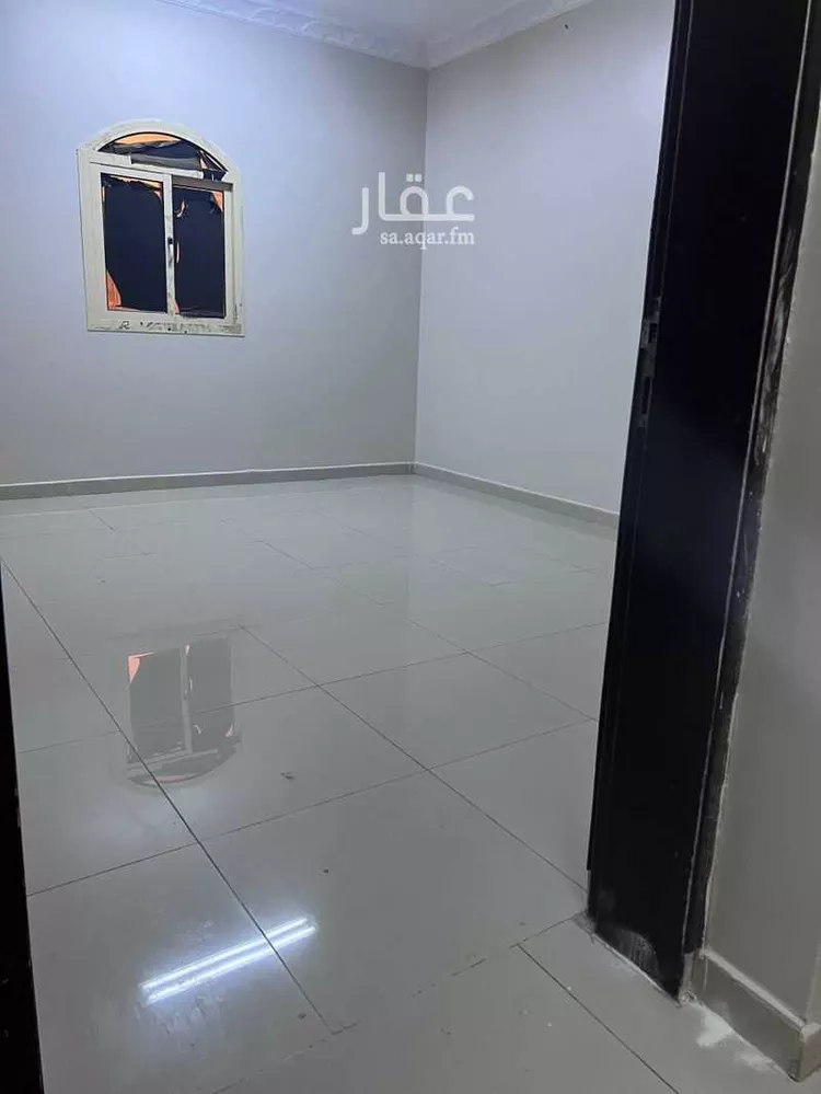 شقة للإيجار في شارع شبل البجلي, حي الزهور, مدينة جازان, منطقة جازان صورة 4