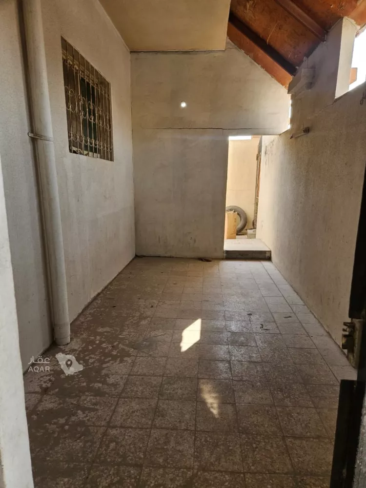 Floor for Rent in Dammam Al Manar 26
